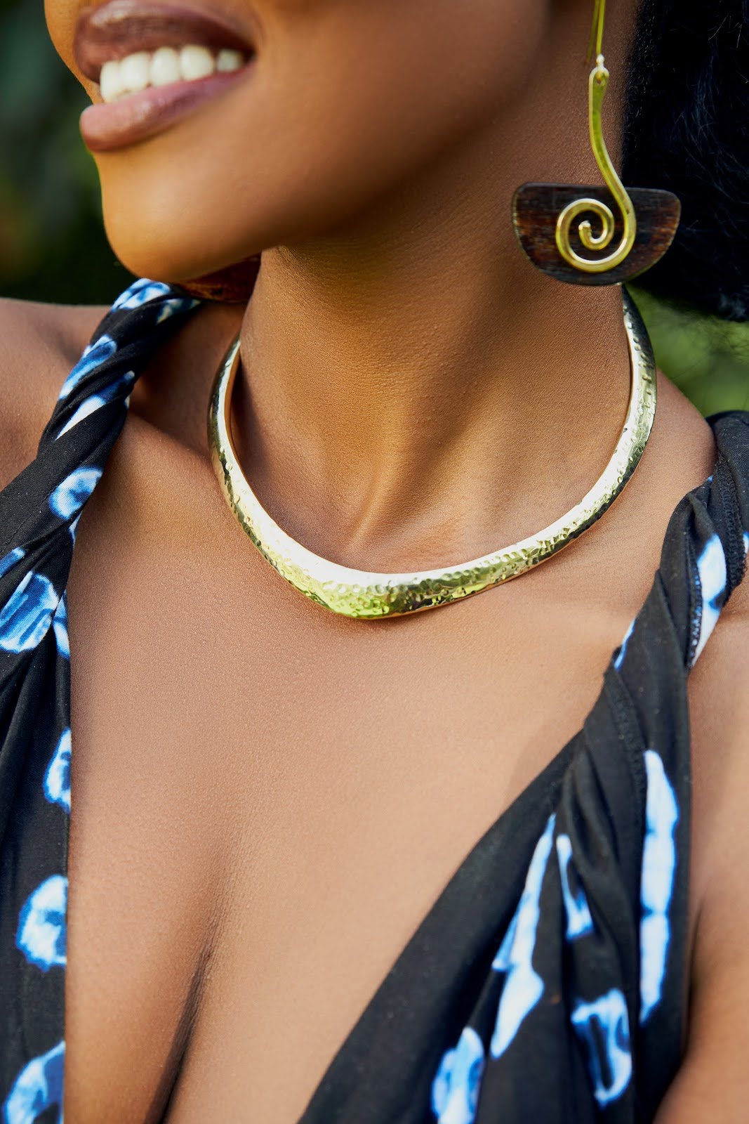 Necklaces & Chokers